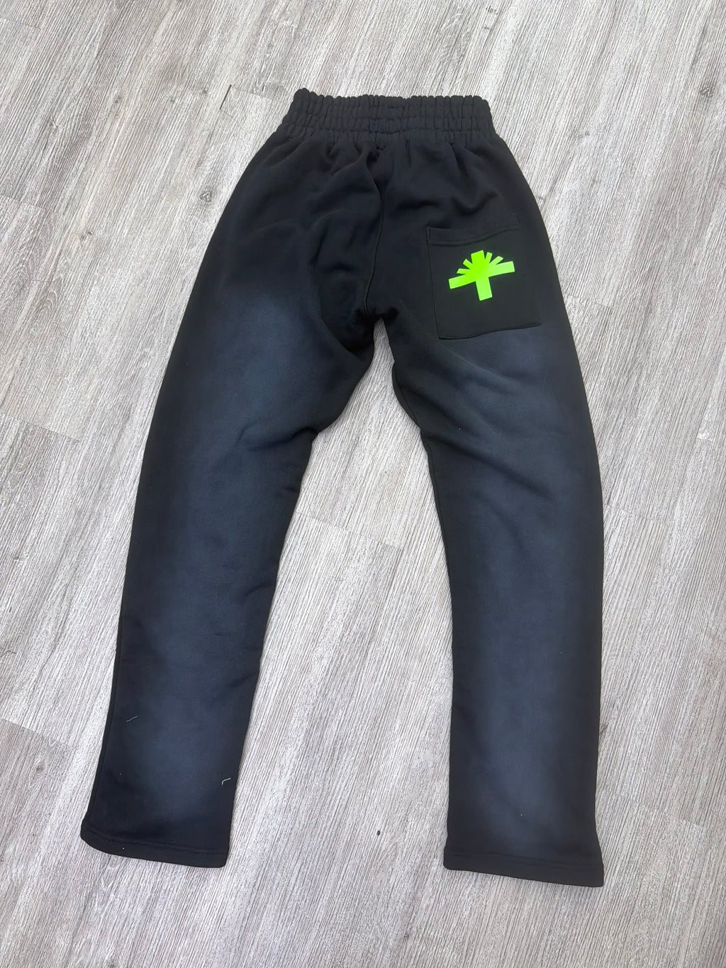 Vertabrae Sweatpants (Black/Green)