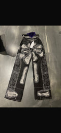 Who decides war denim black