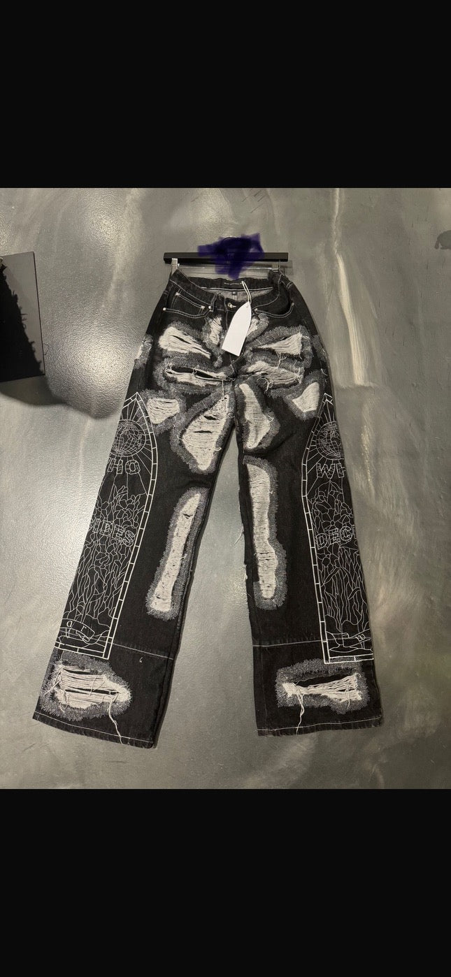 Who decides war denim black