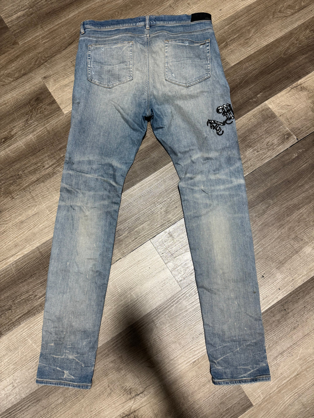 Amiri Old English jeans Bandana