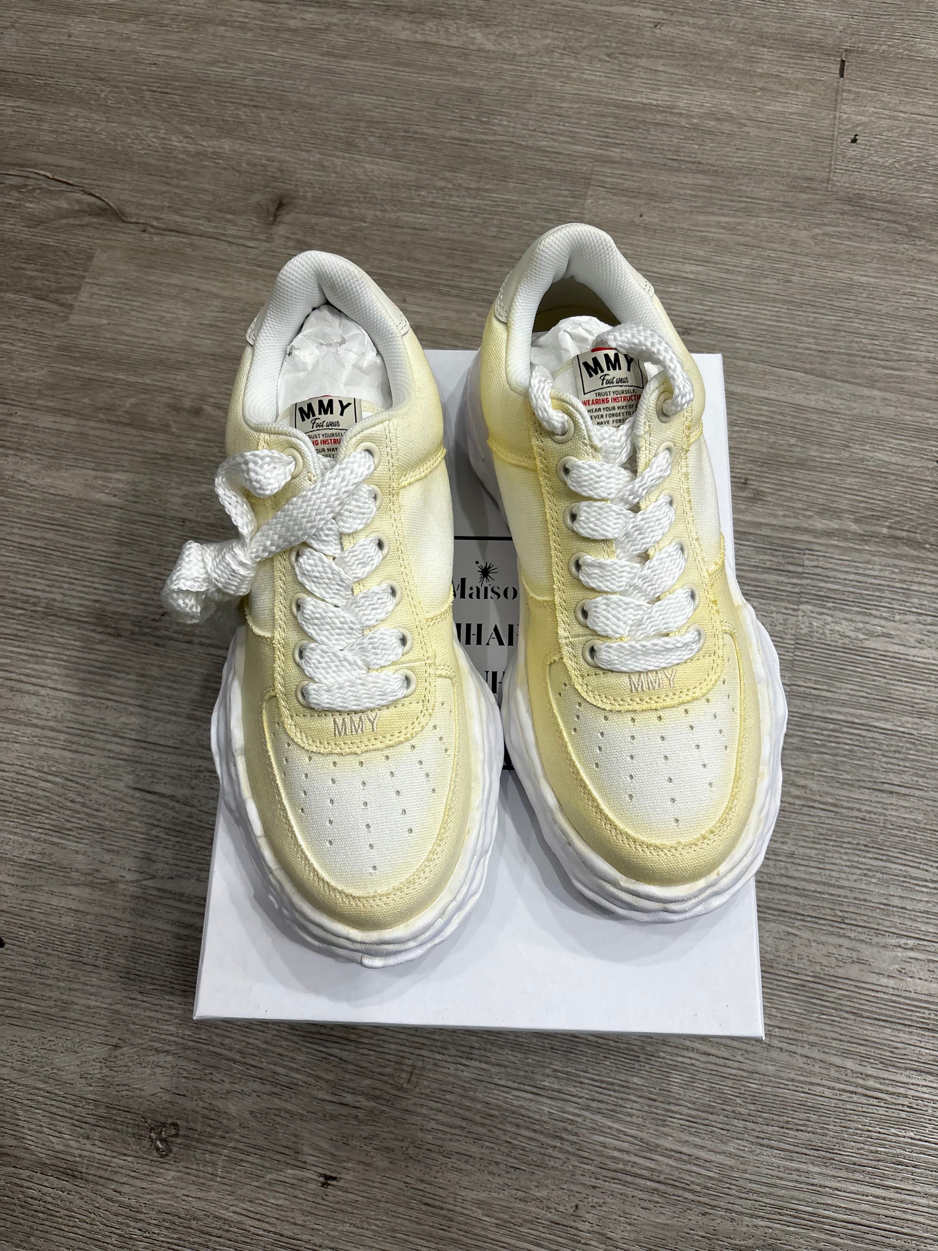 Maison Mihara sneaker yellow bleached
