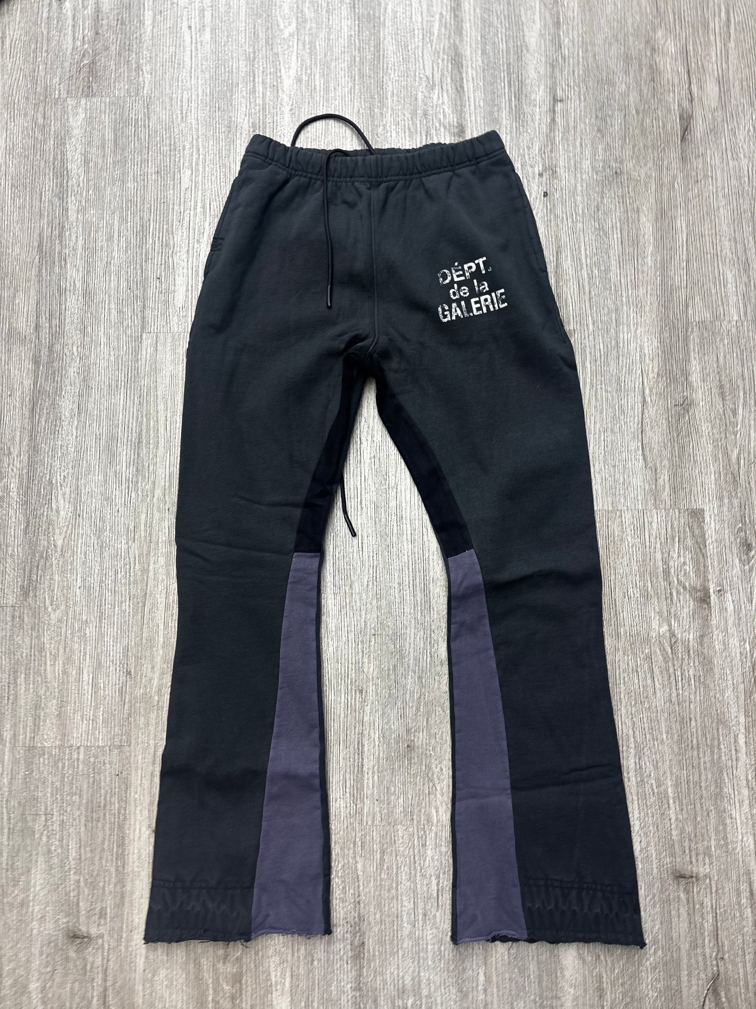 Gallery department French logo flare sweatpants black / navy