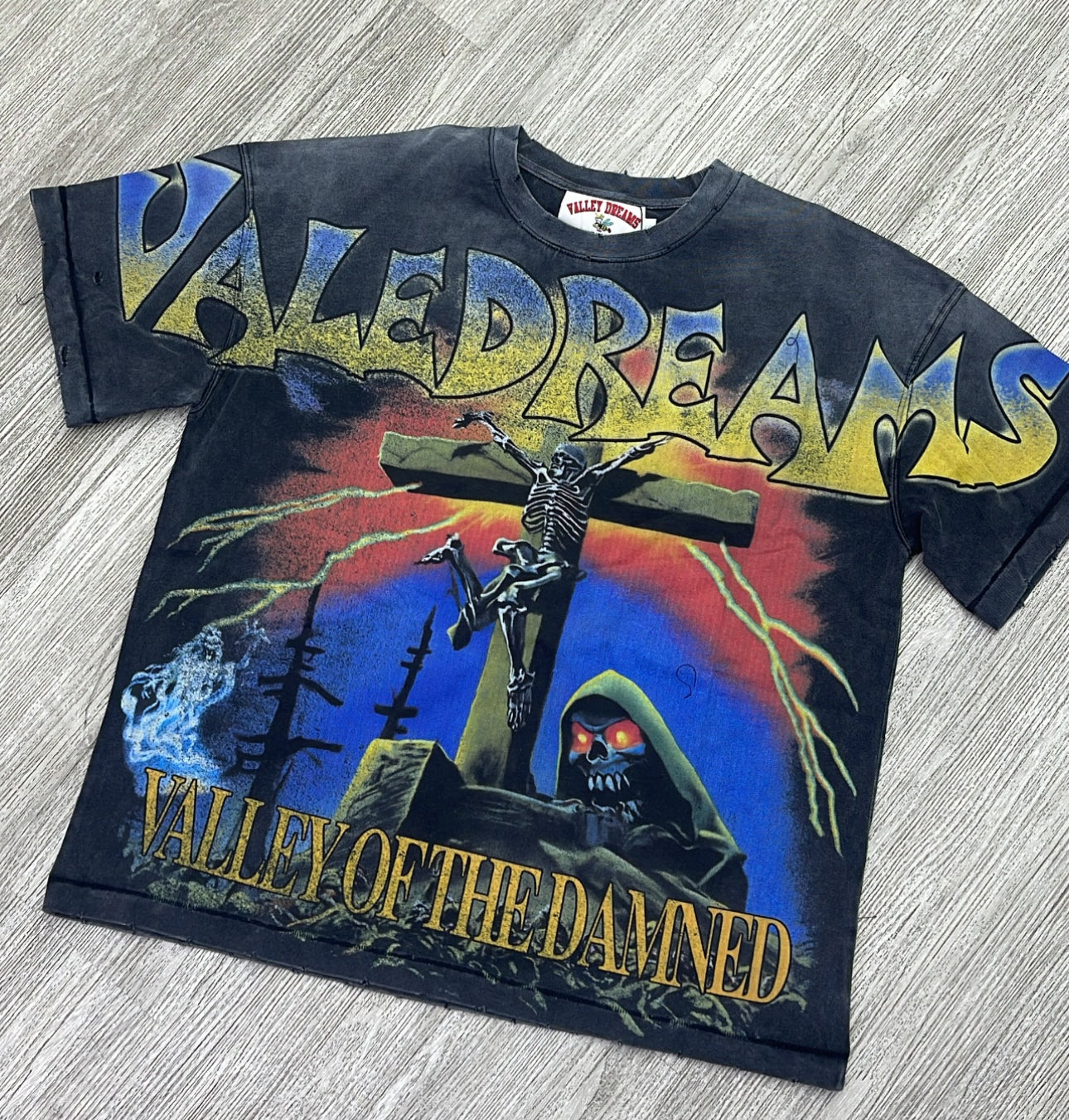 Vale of the damned tee (black/blue/yellow)