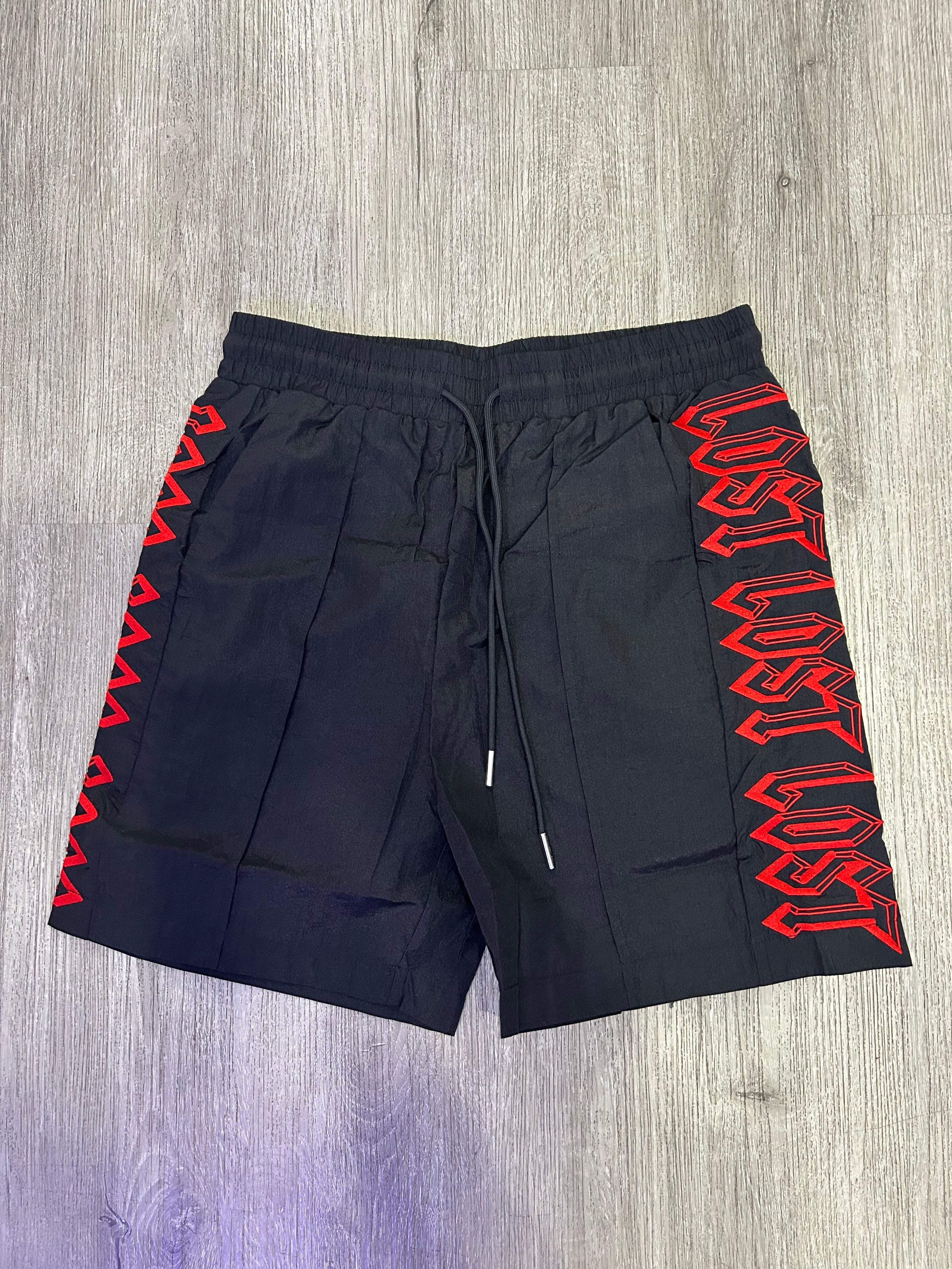 Lost intricacy shorts (black/ red)